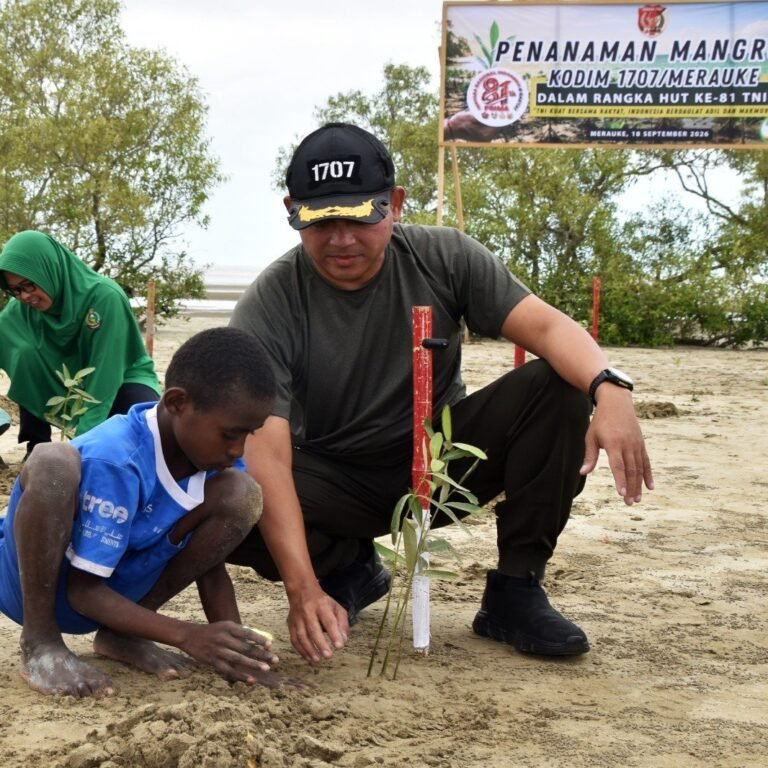 Aksi Tanam Mangrove oleh Kodim 1707/Merauke Dilaksanakan di Pantai Payum