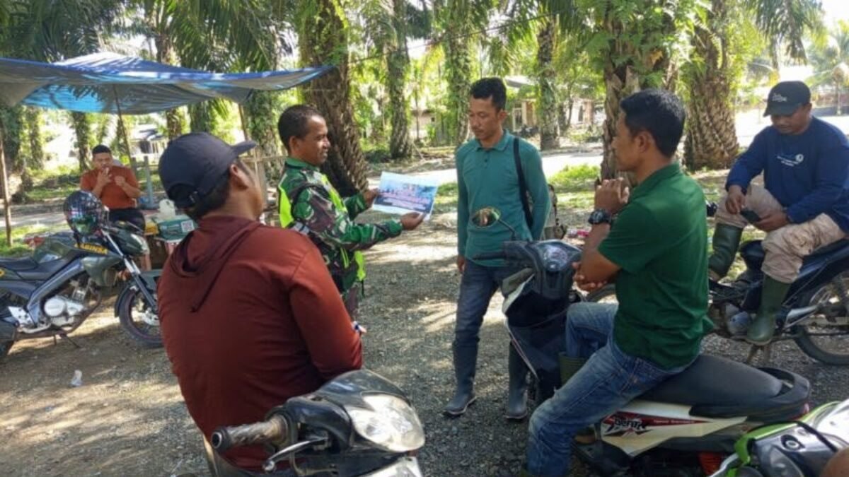 Imbauan Larangan Bakar Lahan Disampaikan Babinsa Posramil Kuala Pesisir