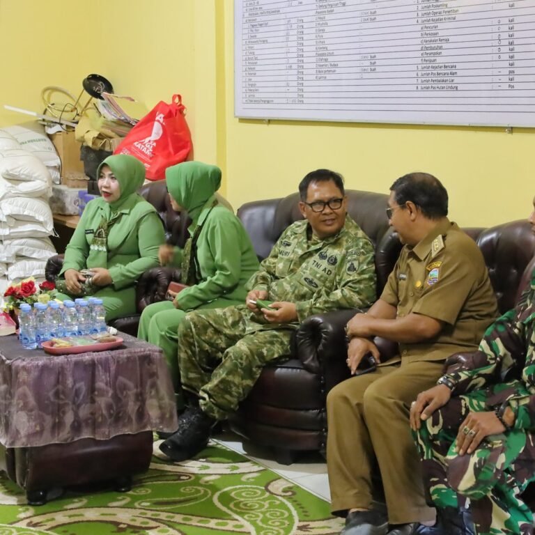 Silaturahmi Kodim 1004/Kotabaru dengan Toga, Toma, Toda Sambut HUT TNI