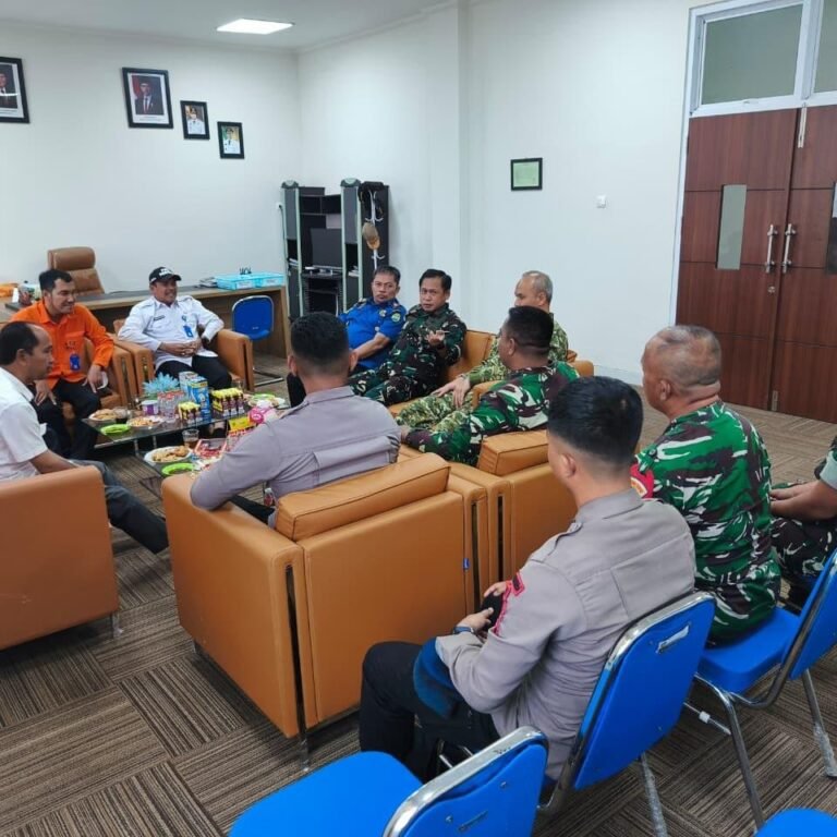 Anjangsana Tim Penyuluh Karhutla Mabes TNI ke BPBD Tapin Bahas Perlindungan Relawan