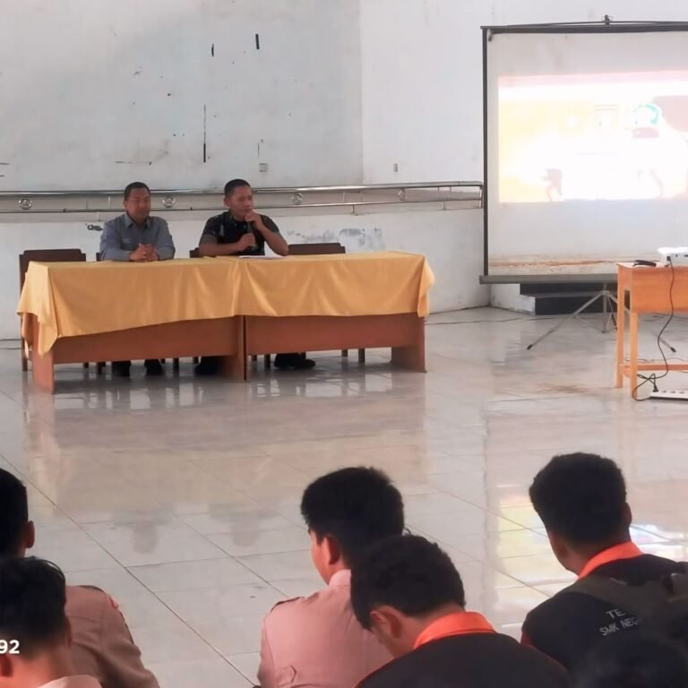 185 Pelajar SMKN 1 Tapin Selatan Diberi Penjelasan Rekrutmen Prajurit TNI AD