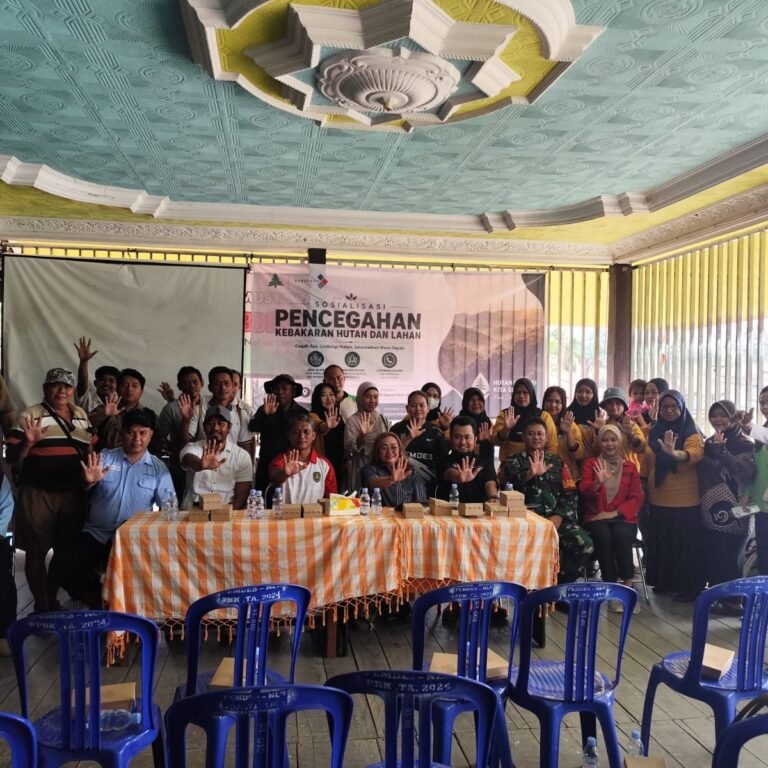 Babinsa dan Perusahaan Bersinergi Sosialisasi Antisipasi Karhutla di Nehas Liah Bing