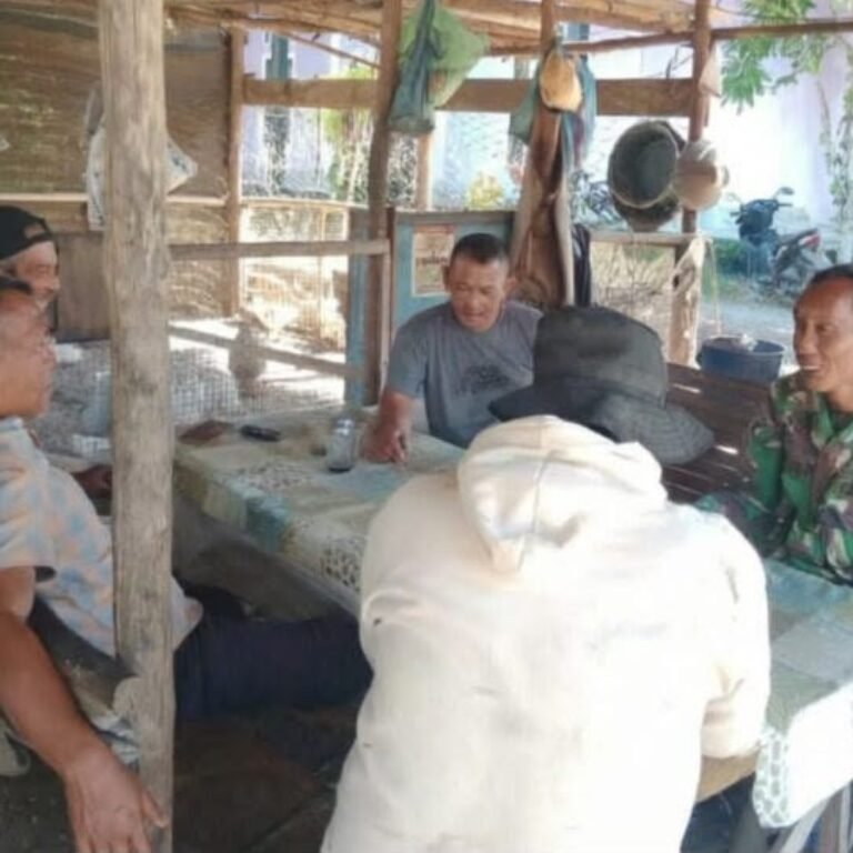 Sinergi Babinsa dan Tokoh Masyarakat Jadi Topik Utama Komsos di Pulo Ie