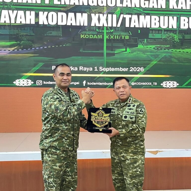 Pasis Sesko TNI LVI Diberi Pembekalan oleh Pangdam XXII/Tambun Bungai Menjelang Penyuluhan Karhutla