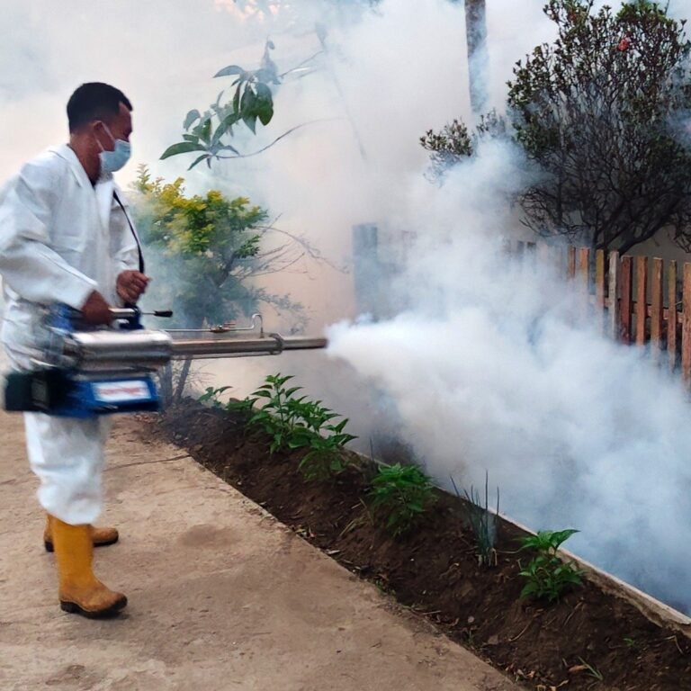 Cegah Nyamuk, Kodim 1707/Merauke Gelar Fogging di Asrama Makodim