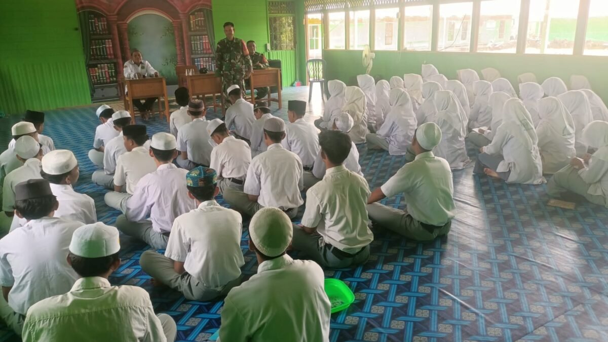 ‎Babinsa Tabunganen Sosialisasikan Rekrutmen TNI AD ke Madrasah, Buka Peluang Putra-Putri Daerah Mengabdi