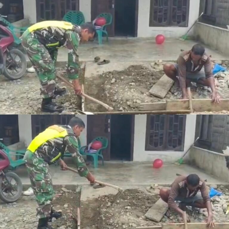 Wujud Kemanunggalan TNI dan Rakyat, Babinsa Bantu Warga Bangun Rumah di Manjeng