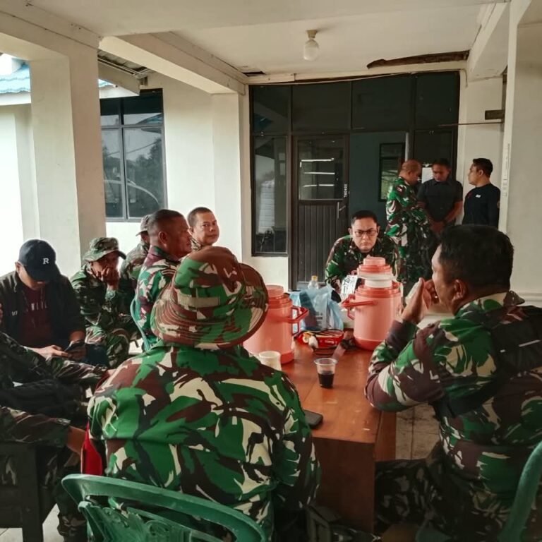 ‎Jamin Keselamatan Personel, Dandim Batola Tinjau Pos Pengendalian Karhutla di Mandastana‎