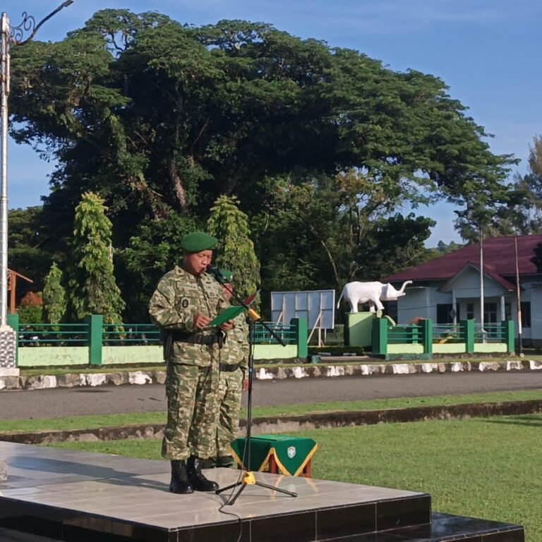 Kodim 0114/Aceh Jaya Gelar Upacara Bulanan, Kapten Inf Izdihar Bertindak Sebagai Inspektur Upacara