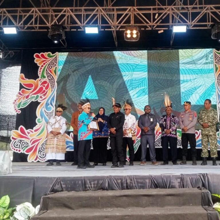Rangkaian Budaya Warnai Pembukaan Festival Kali Maro IV di Merauke