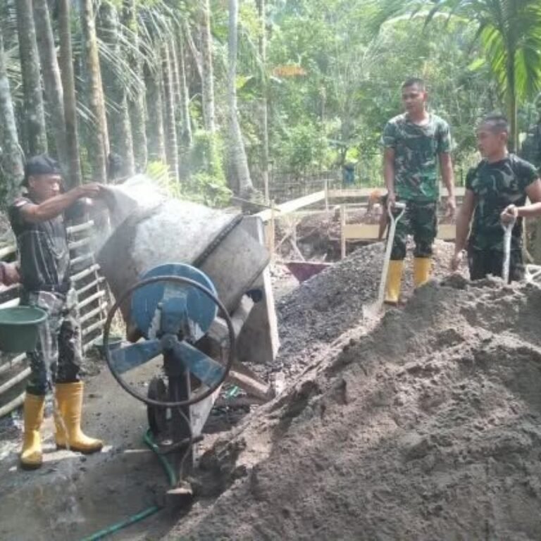Kodim 0107/Aceh Selatan Mulai Memadatkan Fondasi 14 Jembatan Beton