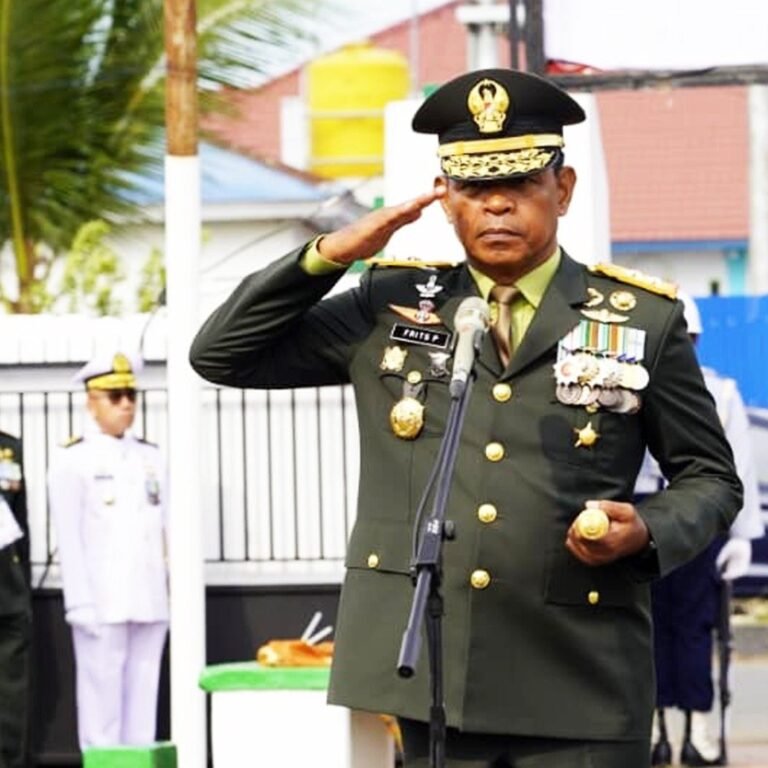Ritual Tabur Bunga HUT ke-81 TNI Dilaksanakan di TMP Trikora Merauke