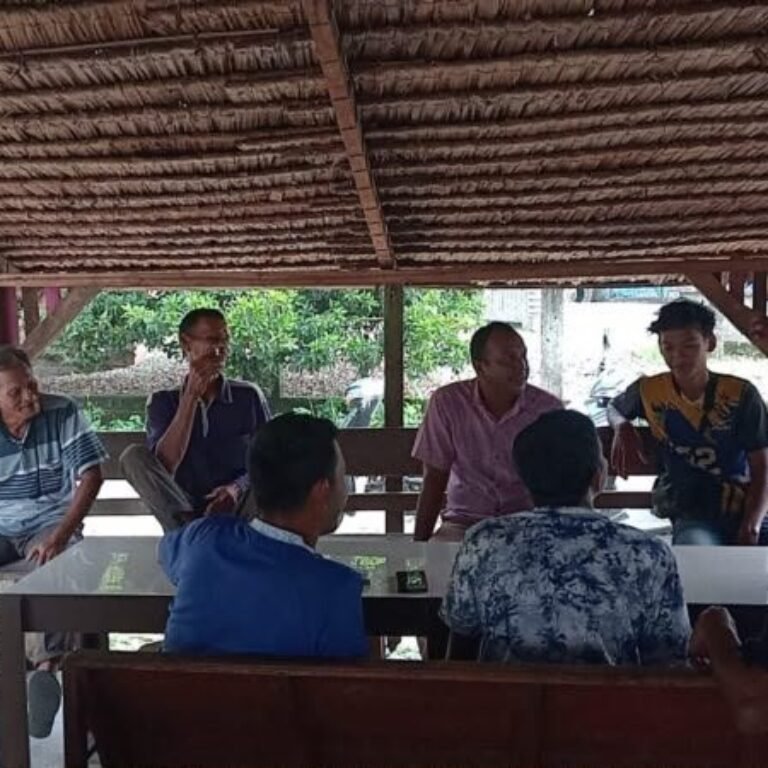 Komunikasi Sosial Babinsa di Uteun Puloe Fokus Cegah Judi Online