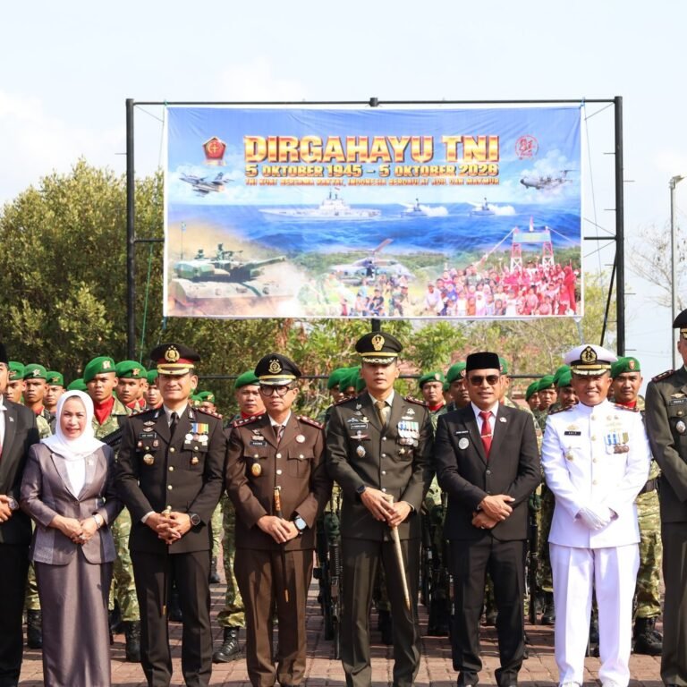 Ratusan Hadiri Upacara HUT ke-81 TNI di Mako Lanal Kotabaru