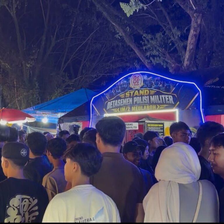 Ribuan Warga Antusias Sambangi Stan Militer Saat HUT Kota Meulaboh
