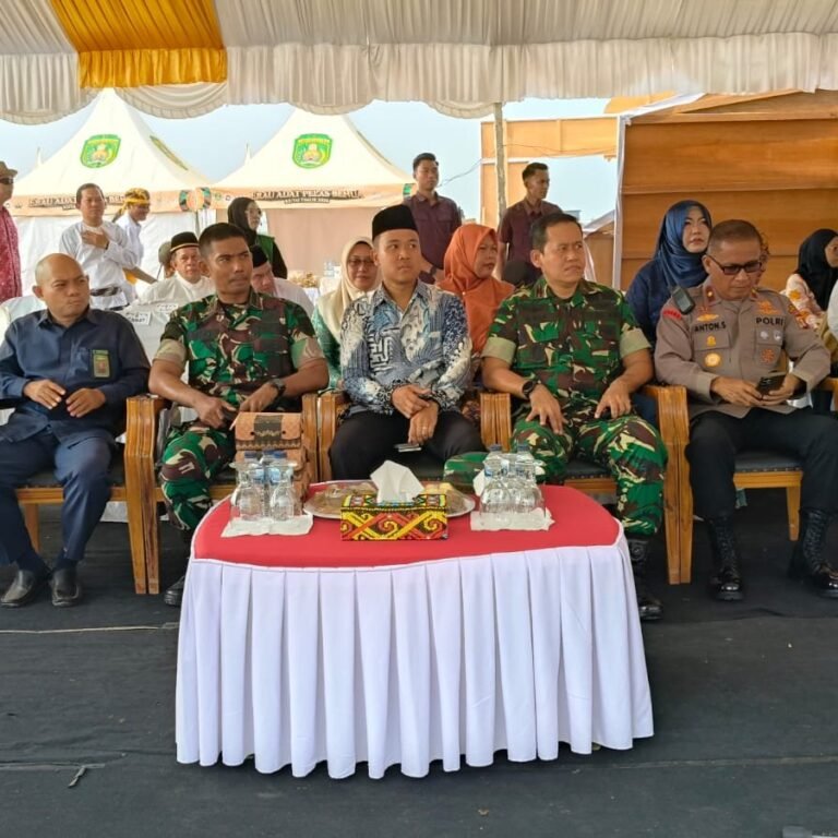 Perwakilan Danramil Hadiri Penutupan Erau Adat Pelas Benua Kutai Timur 2026